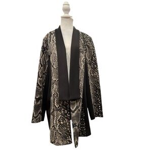 mblm Snake Print Open Front kimono Blazer Size 2 (Fits XL–XXL)